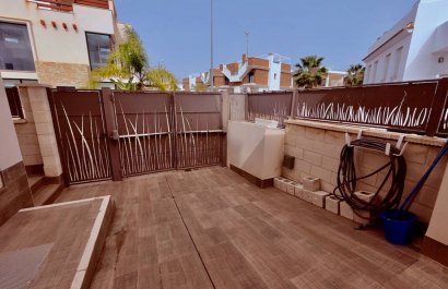 Resale - Villa - Ciudad Quesada - Pueblo Bravo