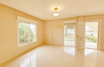 Resale - Villa - Elche - La Marina