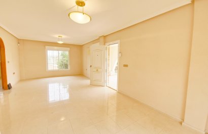 Resale - Villa - Elche - La Marina