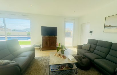 Resale - Villa - Torrevieia - La Siesta