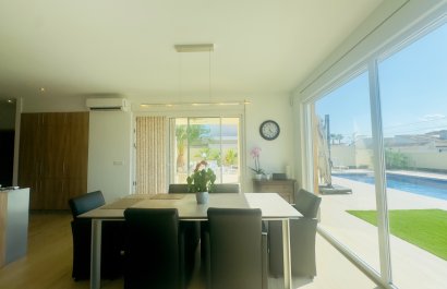 Resale - Villa - Torrevieia - La Siesta