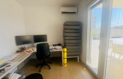 Resale - Villa - Torrevieia - La Siesta