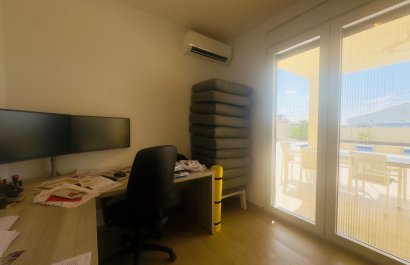 Resale - Villa - Torrevieia - La Siesta