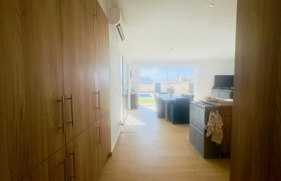 Resale - Villa - Torrevieia - La Siesta