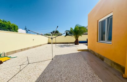 Resale - Villa - Torrevieia - La Siesta