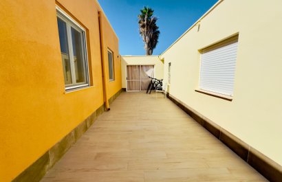 Resale - Villa - Torrevieia - La Siesta