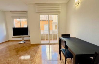 Resale - Apartment / flat - Torrevieia - Center