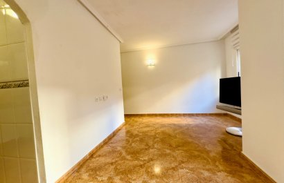 Resale - Apartment / flat - Torrevieia - Center