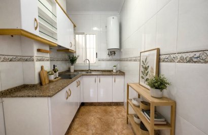 Resale - Apartment / flat - Torrevieia - Center