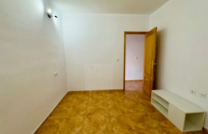 Resale - Apartment / flat - Torrevieia - Center