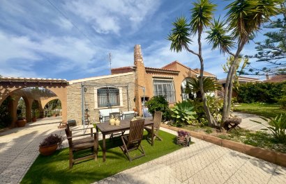 Resale - Villa - Torrevieia - Aguas Nuevas