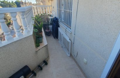 Resale - Apartment / flat - Guardamar del Segura - Urbanizaciones