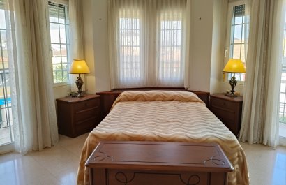 Resale - Apartment / flat - La Romana