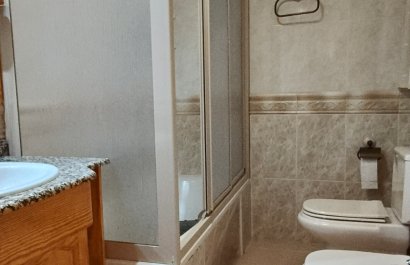 Resale - Apartment / flat - La Romana