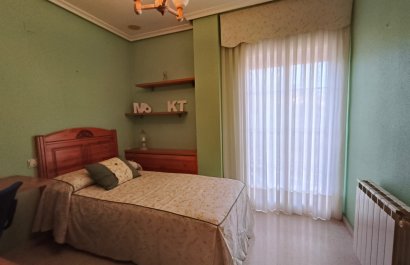 Resale - Apartment / flat - La Romana