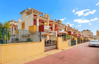 Resale - Townhouse / Duplex / Corner - Orihuela Costa - Villamartín