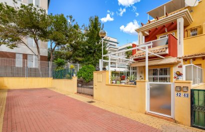 Resale - Townhouse / Duplex / Corner - Orihuela Costa - Villamartín