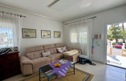 Resale - Townhouse / Duplex / Corner - Ciudad Quesada - Doña Pepa