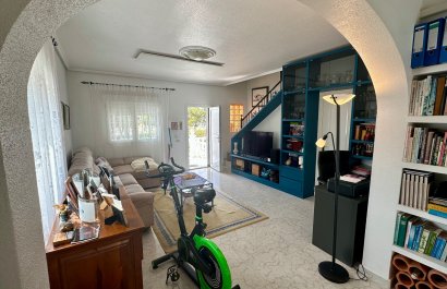 Resale - Townhouse / Duplex / Corner - Ciudad Quesada - Doña Pepa