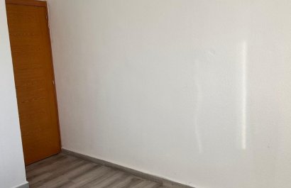 Resale - Apartment / flat - Pilar de la Horadada - Torre de la Horadada