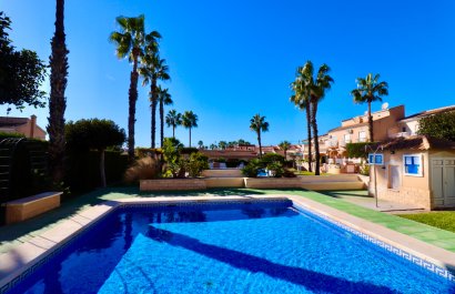 Resale - Townhouse / Duplex / Corner - Ciudad Quesada - Doña Pepa