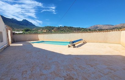 Resale - Villa - La Romana