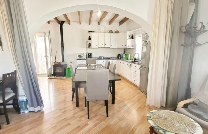 Resale - Villa - La Romana