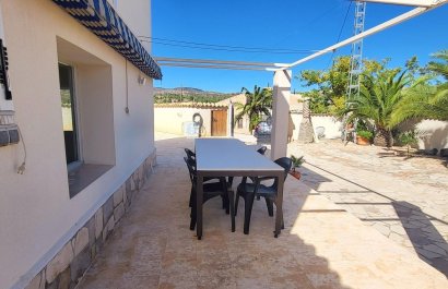Resale - Villa - La Romana