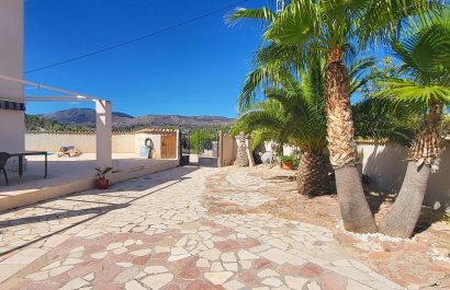 Resale - Villa - La Romana