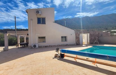 Resale - Villa - La Romana