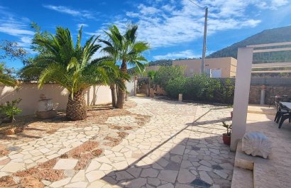 Resale - Villa - La Romana