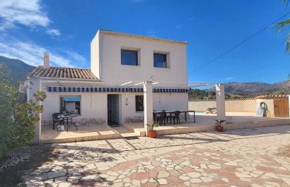 Resale - Villa - La Romana