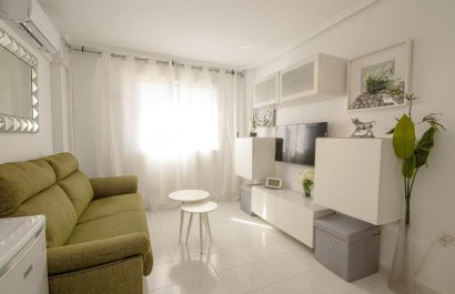 Resale - Apartment / flat - Torrevieia - Nueva Torrevieja