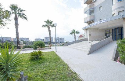 Resale - Apartment / flat - Torrevieia - Nueva Torrevieja
