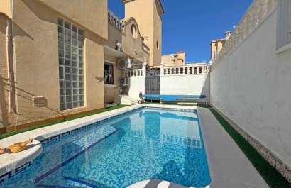 Resale - Townhouse / Duplex / Corner - Orihuela Costa - Villamartín