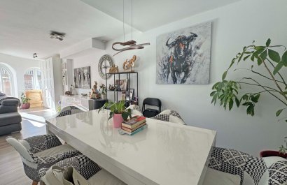 Resale - Townhouse / Duplex / Corner - Orihuela Costa - Villamartín