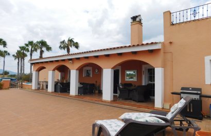 Reventa - Villa - Dolores