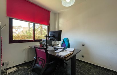 Resale - Townhouse / Duplex / Corner - Villanueva Rio Segura - Villanueva