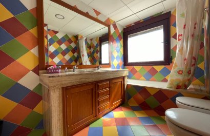 Resale - Townhouse / Duplex / Corner - Villanueva Rio Segura - Villanueva