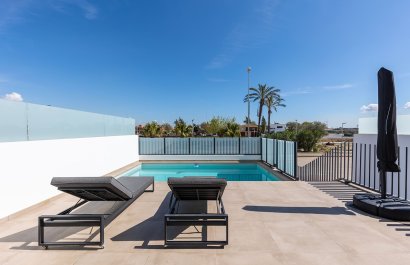 Resale - Townhouse / Duplex / Corner - Dolores