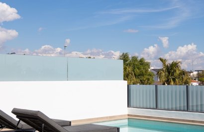 Resale - Townhouse / Duplex / Corner - Dolores