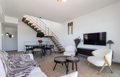 Resale - Townhouse / Duplex / Corner - Dolores