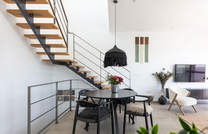 Resale - Townhouse / Duplex / Corner - Dolores