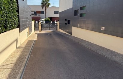 Resale - Apartment / flat - Orihuela Costa - Villamartín