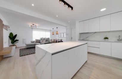 Resale - Apartment / flat - Torrevieia - Playa del Cura