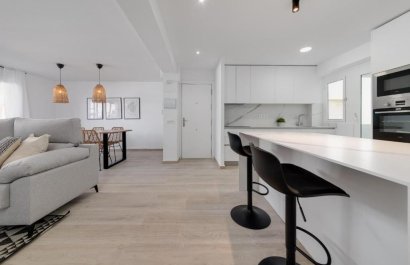 Resale - Apartment / flat - Torrevieia - Playa del Cura