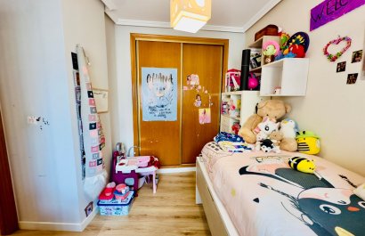 Reventa - Apartamento / piso - Torrevieia - Center