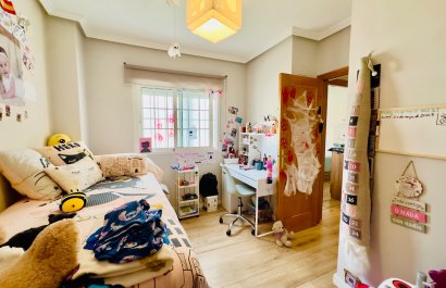 Reventa - Apartamento / piso - Torrevieia - Center