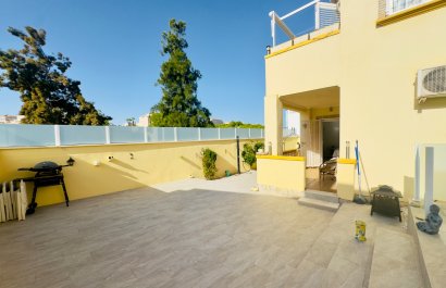 Resale - Villa - Orihuela Costa - Playa Flamenca
