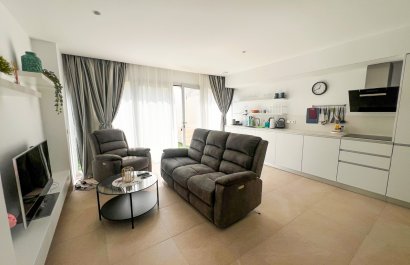 Resale - Apartment / flat - Torrevieia - Los Balcones